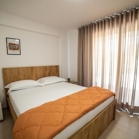 סרנדה Sea Apartments 123 מראה חיצוני תמונה