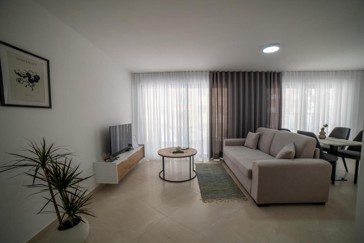 סרנדה Sea Apartments 123 מראה חיצוני תמונה