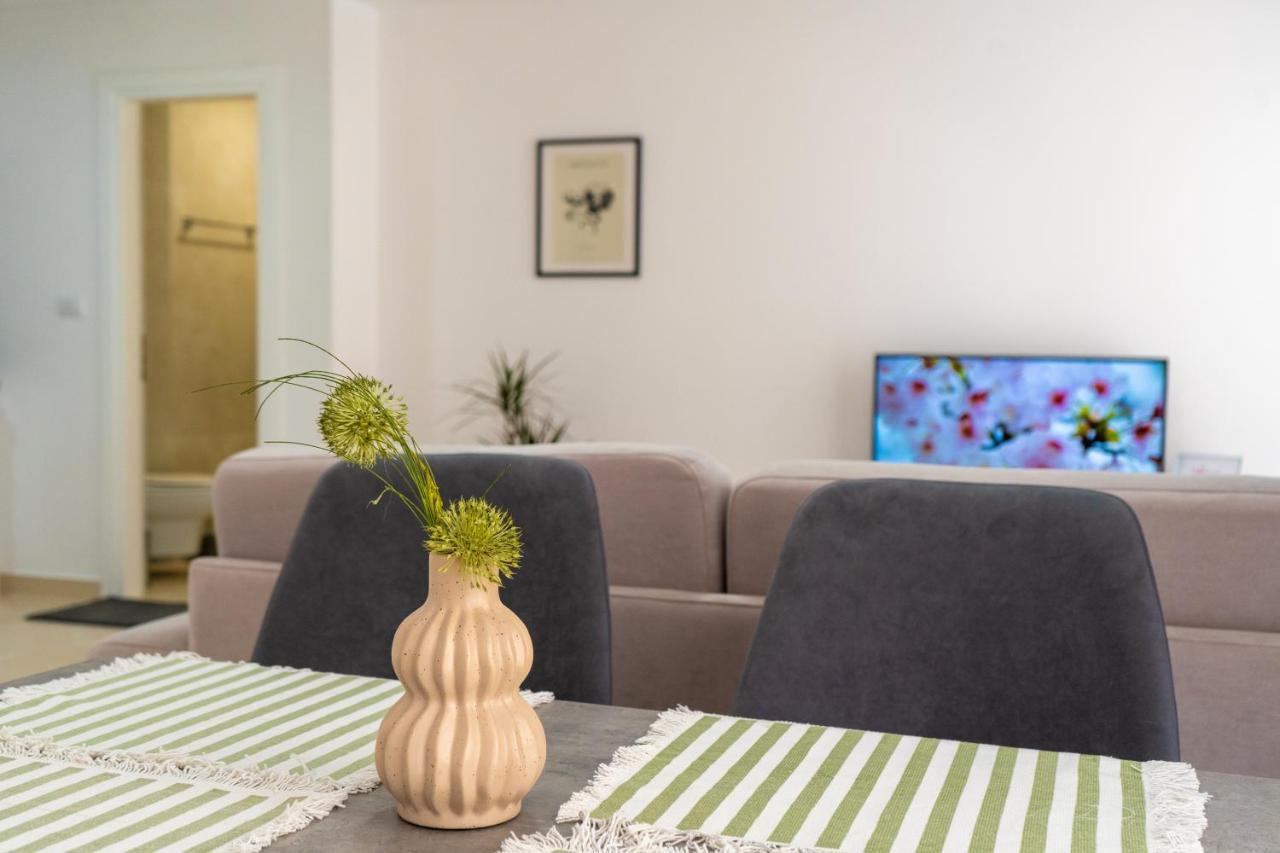 סרנדה Sea Apartments 123 מראה חיצוני תמונה